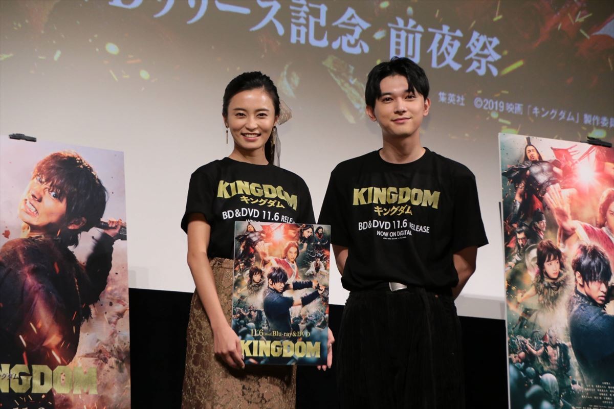 吉沢亮、サプライズ登場！　『キングダム』製作実現は“こじるり”のおかげ!?