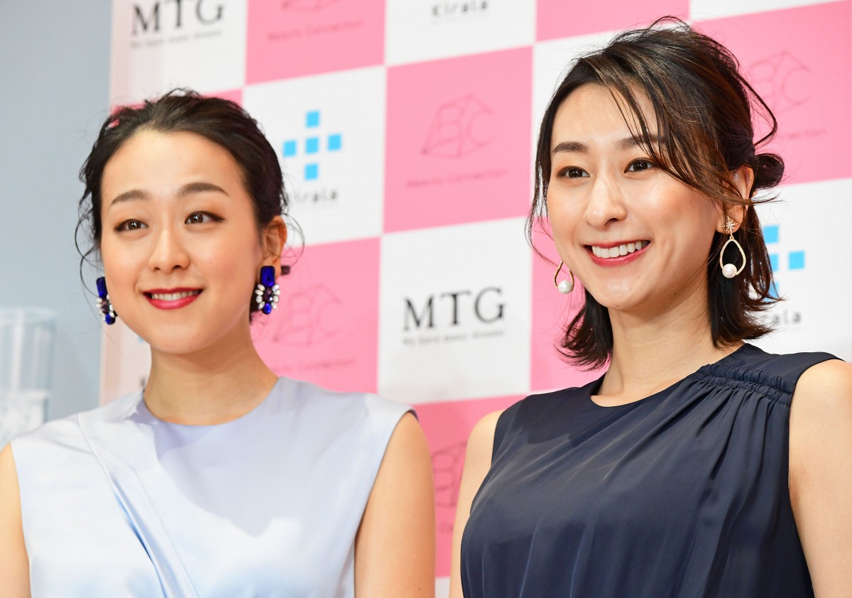 浅田真央 舞 普段とはひと味ちがう華やかな装いで銀座に登場 19年11月6日 エンタメ ニュース クランクイン