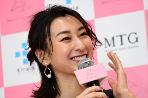 「Beauty Connection Ginza」プレスイベントに登場した浅田舞
