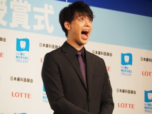 ベストスマイル・オブ・ザ・イヤー2019 授賞式に登場した竹内涼真