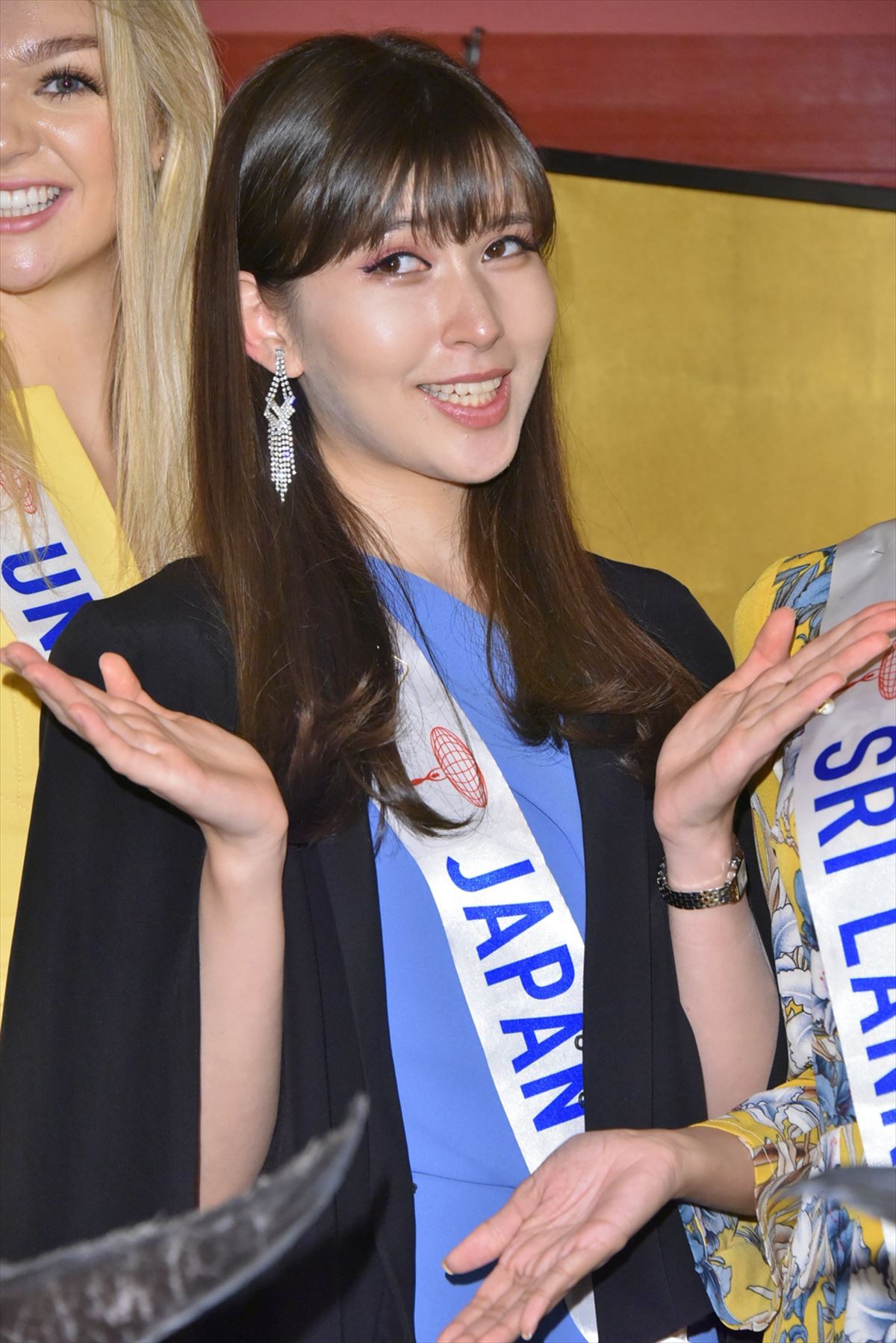 ミス・インターナショナル日本代表・岡田朋峰、世界の美女たちとすしざんまい訪問！