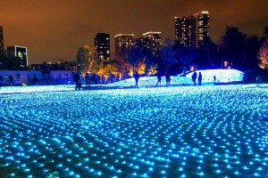 神秘的な青いイルミネーションが品川に！　東京タワー＆都会の夜景を一緒に楽しめる