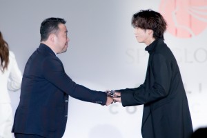 『ベスト スタイリング アワード 2019』授賞式に登場した志尊淳