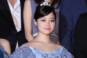 『午前0時、キスしに来てよ』リアル・シンデレライベント＆完成披露舞台挨拶に登場した橋本環奈