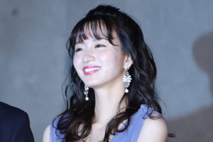 『午前0時、キスしに来てよ』リアル・シンデレライベント＆完成披露舞台挨拶に登場した岡崎紗絵