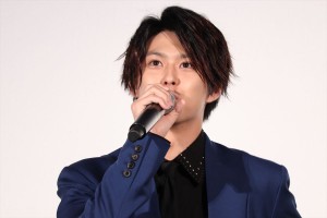 レア【全員サイン入り】鈴木勝大 舞台 最前列、２列目までの特典写真 ジュニア公式 on X: 
