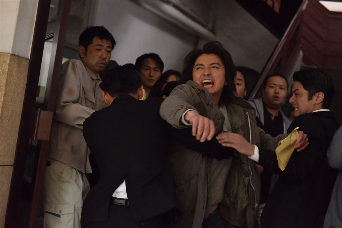これぞカイジ！ 藤原竜也の“顔圧”パワーアップ『カイジ』新作写真19点解禁