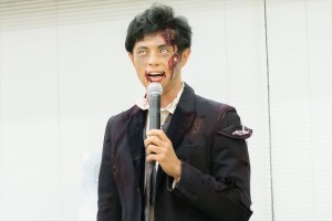 『ゾンビランド：ダブルタップ』イベントに登場した小島よしお