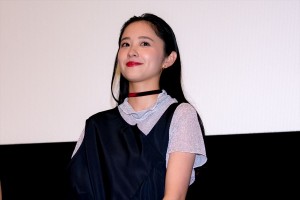 『殺さない彼と死なない彼女』初日舞台挨拶に登場した堀田真由