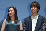 『いのちスケッチ』公開記念舞台挨拶に登壇した藤本泉、佐藤寛太