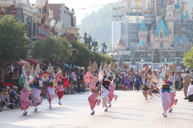 香港ディズニー初の 阿波踊りパレード 実施 日本との文化交流促進を願って 19年11月17日 特集 レポート クランクイン トレンド