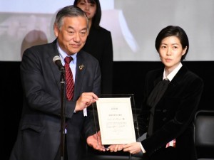 第11回TAMA映画賞授賞式に登場したシム・ウンギョン