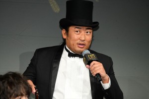 映画『キャッツ』日本語吹替え版制作発表会に登場した秋山竜次（ロバート）