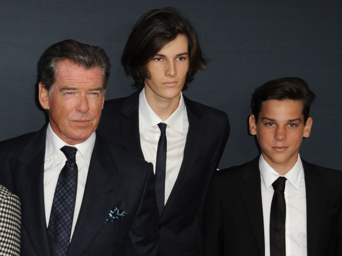 ゴールデン グローブ賞 007俳優のイケメン息子たちがアンバサダーに 19年11月日 セレブ ゴシップ ニュース クランクイン