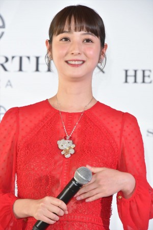 「SA BIRTH GINZA」×「ハローキティ」コラボジュエリー発表会に登場した佐々木希