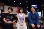映画『ラストレター』主題歌のレコーディングスタジオでの（左から）小林武史、森七菜、岩井俊二