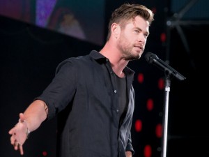 「東京コミコン 2019」オープニングイベントに登場したクリス・ヘムズワース