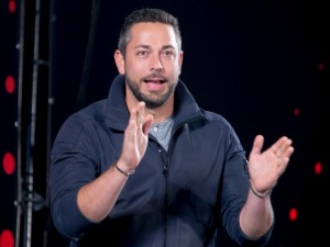 「東京コミコン 2019」オープニングイベントに登場したザッカリー・リーヴァイ