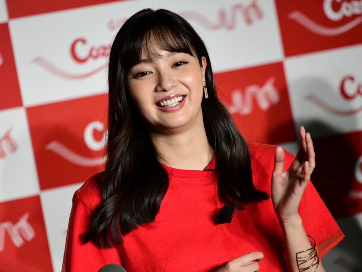 新川優愛、結婚を経て変化　2019年は「責任も出てきた年」