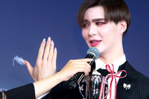 『ネイルクイーン 2019 授賞式』に出席したMatt