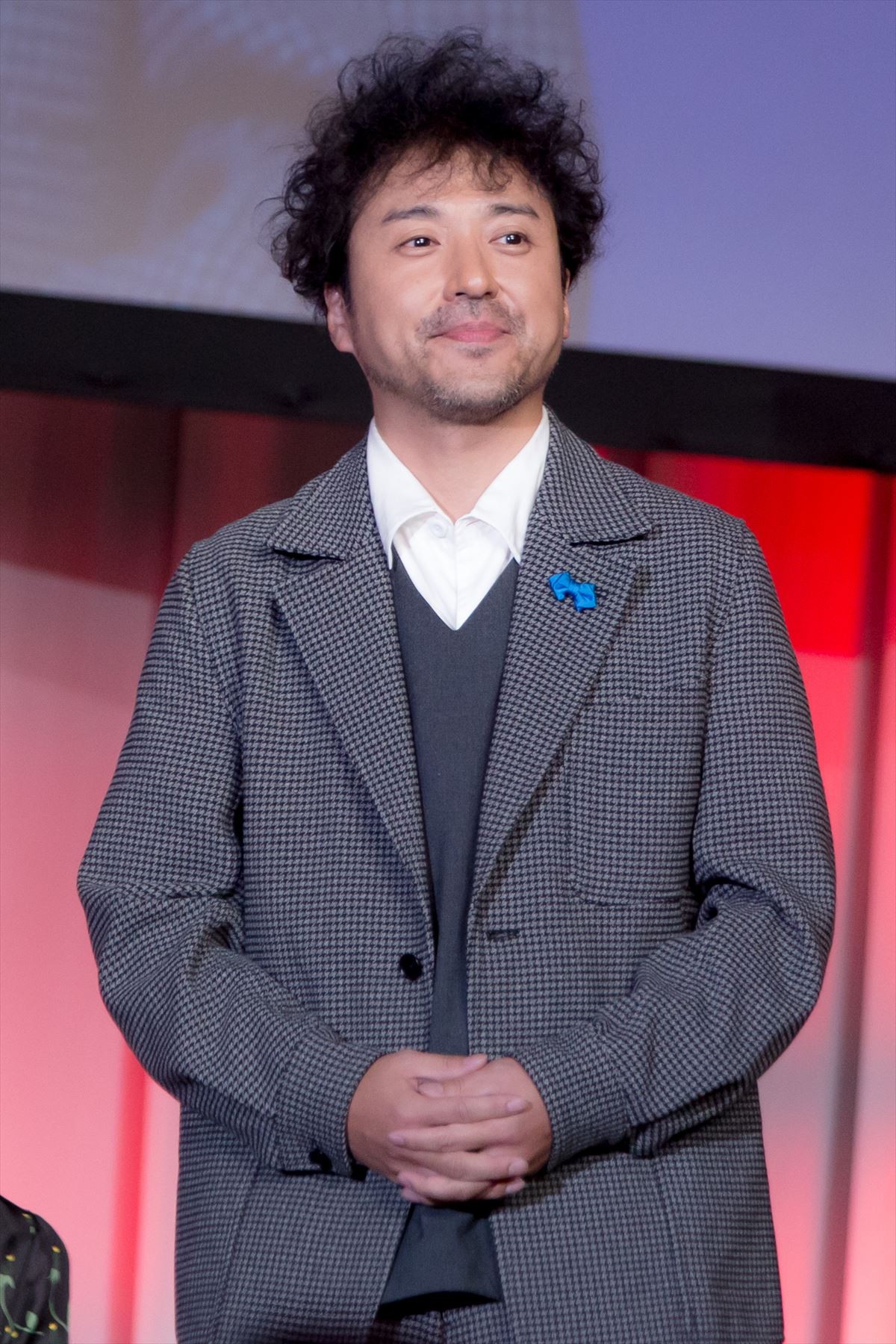 杏、働く母親たちへエール　ムロツヨシらとベストドレッサー受賞
