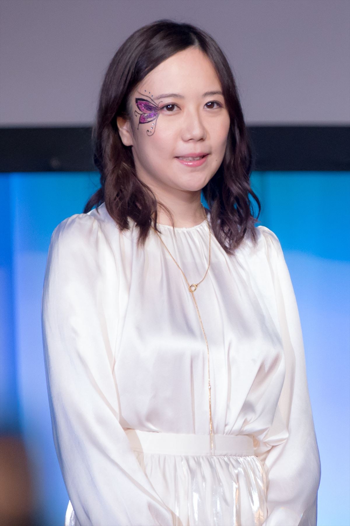 杏、働く母親たちへエール　ムロツヨシらとベストドレッサー受賞