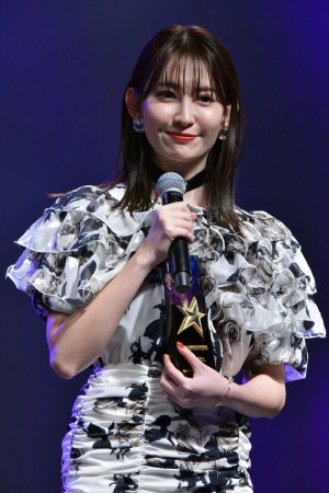 「WEIBO Account Festival in Japan 2019」に登場した小嶋陽菜
