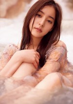 新木優子セカンド写真集『honey』解禁カット