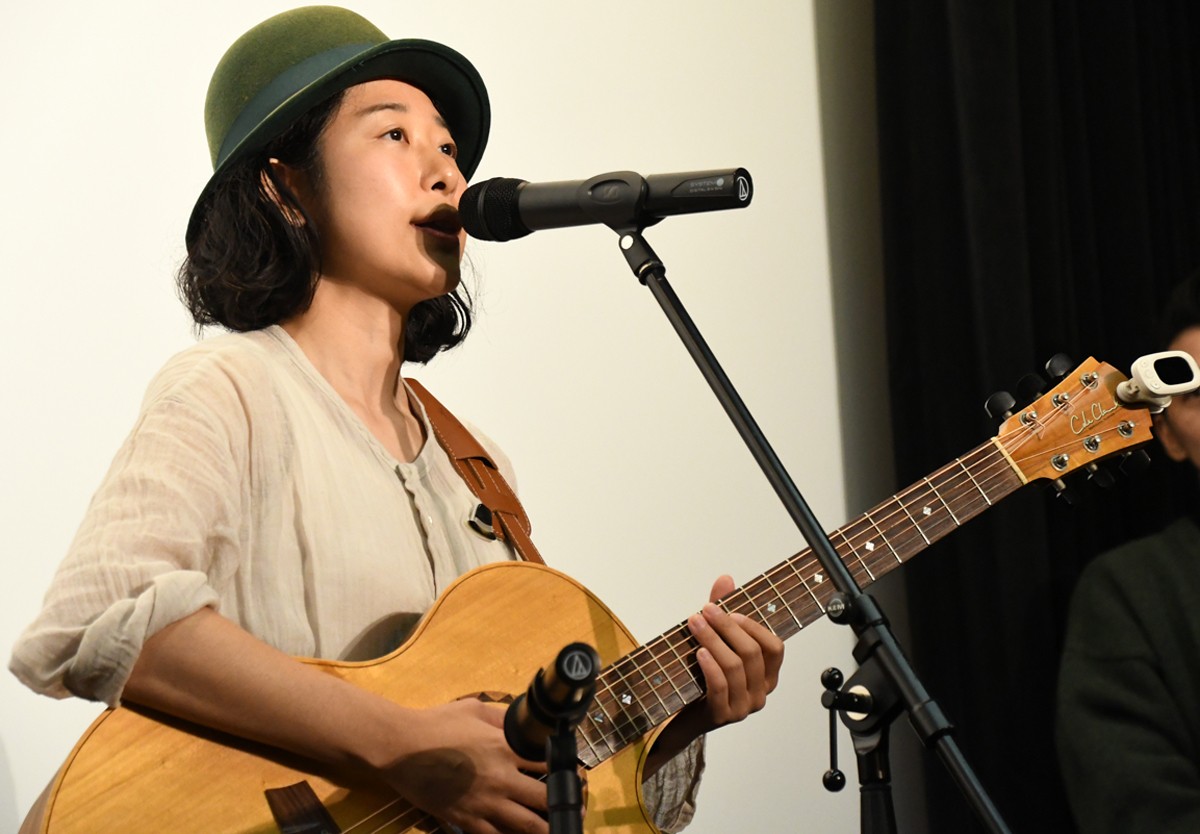 奈緒、“特別な劇場”で初主演映画上映に「とても幸せな気持ちです」