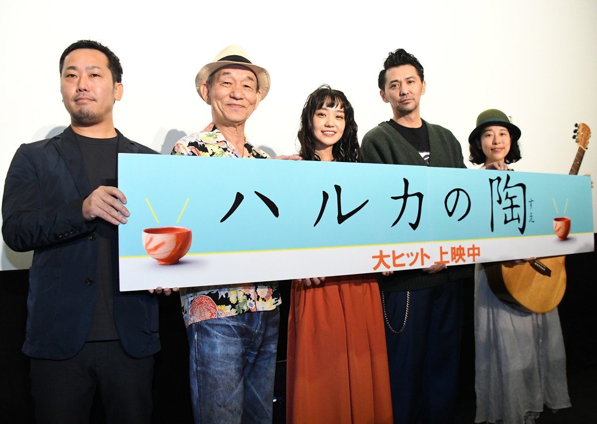 奈緒、“特別な劇場”で初主演映画上映に「とても幸せな気持ちです」
