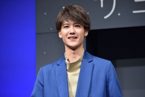 映画『サヨナラまでの30分』完成披露試写会に登場した葉山奨之