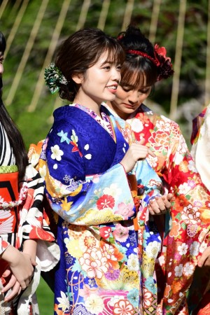 2020年オスカープロモーション晴れ着撮影会に登場した小芝風花