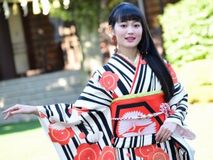 2020年オスカープロモーション晴れ着撮影会に登場した吉本実憂