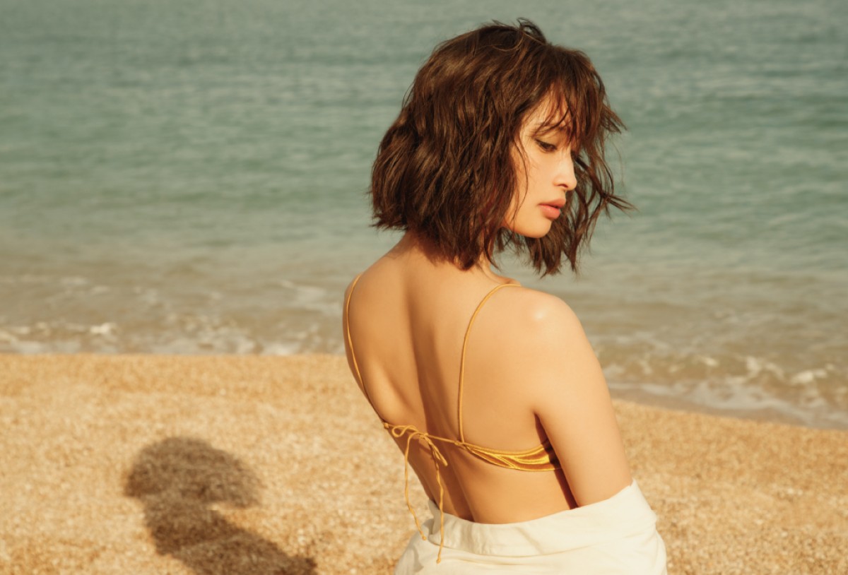 大政絢、美肌＆美ボディ大胆に公開　ビューティ本発売決定