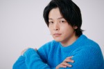 【写真】中村倫也、全身の撮り下ろしカットも