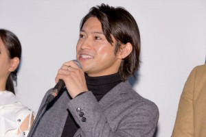 映画『ゴーストマスター』公開記念舞台挨拶に登壇した原嶋元久