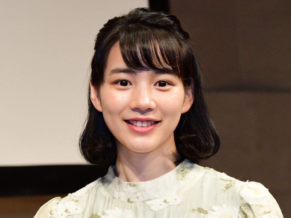 映画『この世界の(さらにいくつもの)片隅に』スペシャルライブ付き特別試写会に登場した、のん