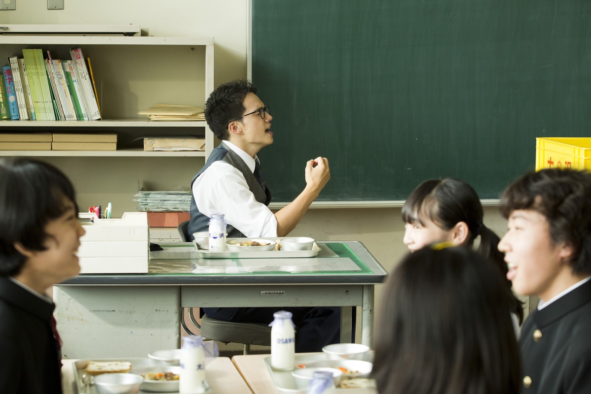 市原隼人のぶっ飛び演技爆発！『おいしい給食』映画版映像、初解禁