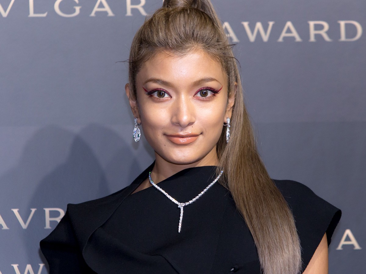 ローラ、Koki,ら、大胆肌見せドレスで魅了 “輝く女性像”を明かす