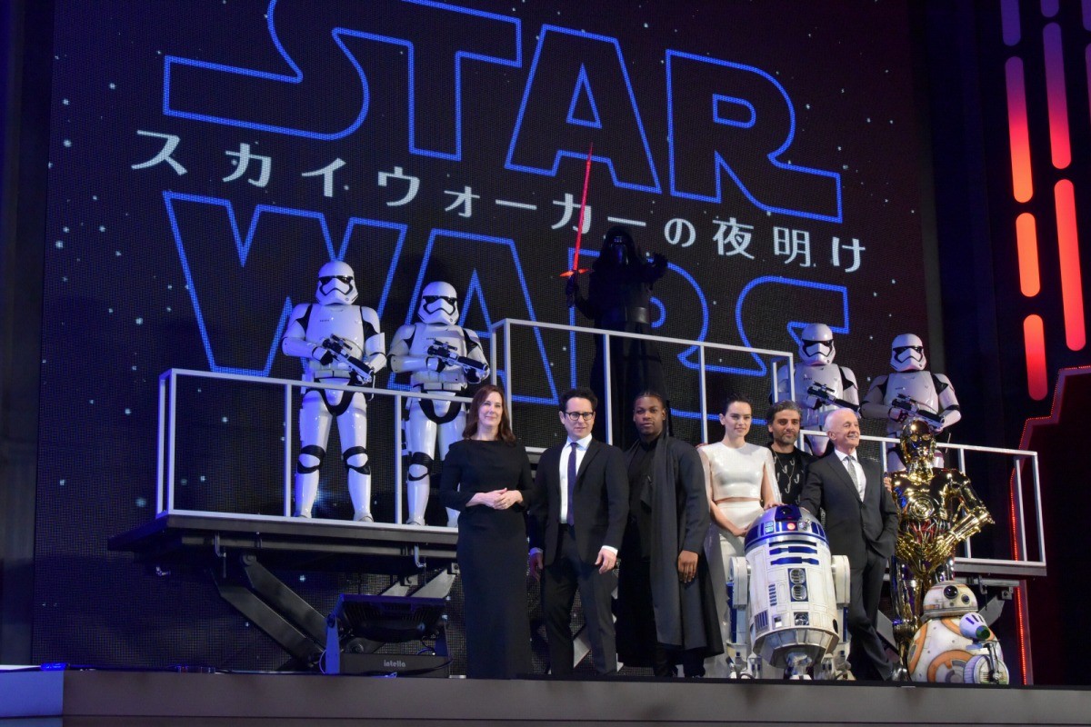 『スター・ウォーズ』キャストが来日！ デイジー・リドリーが日本語で盛り上げ