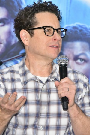 『スター・ウォーズ／スカイウォーカーの夜明け』来日記者会見に登場したJ・J・エイブラムス監督