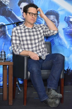 『スター・ウォーズ／スカイウォーカーの夜明け』来日記者会見に登場したJ・J・エイブラムス監督