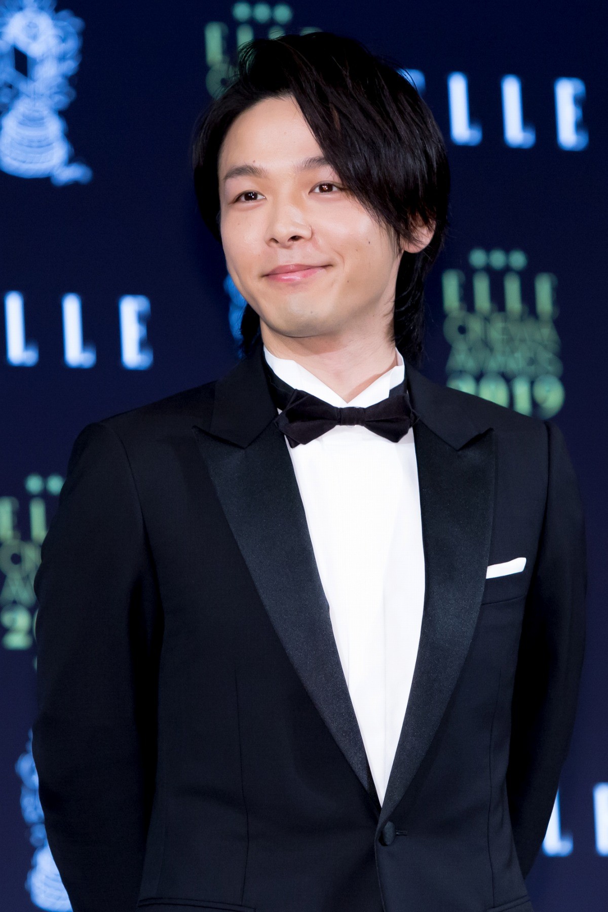 中村倫也、佐久間由衣に「僕、竹馬に乗ってもそんなにスタイリッシュにならない」
