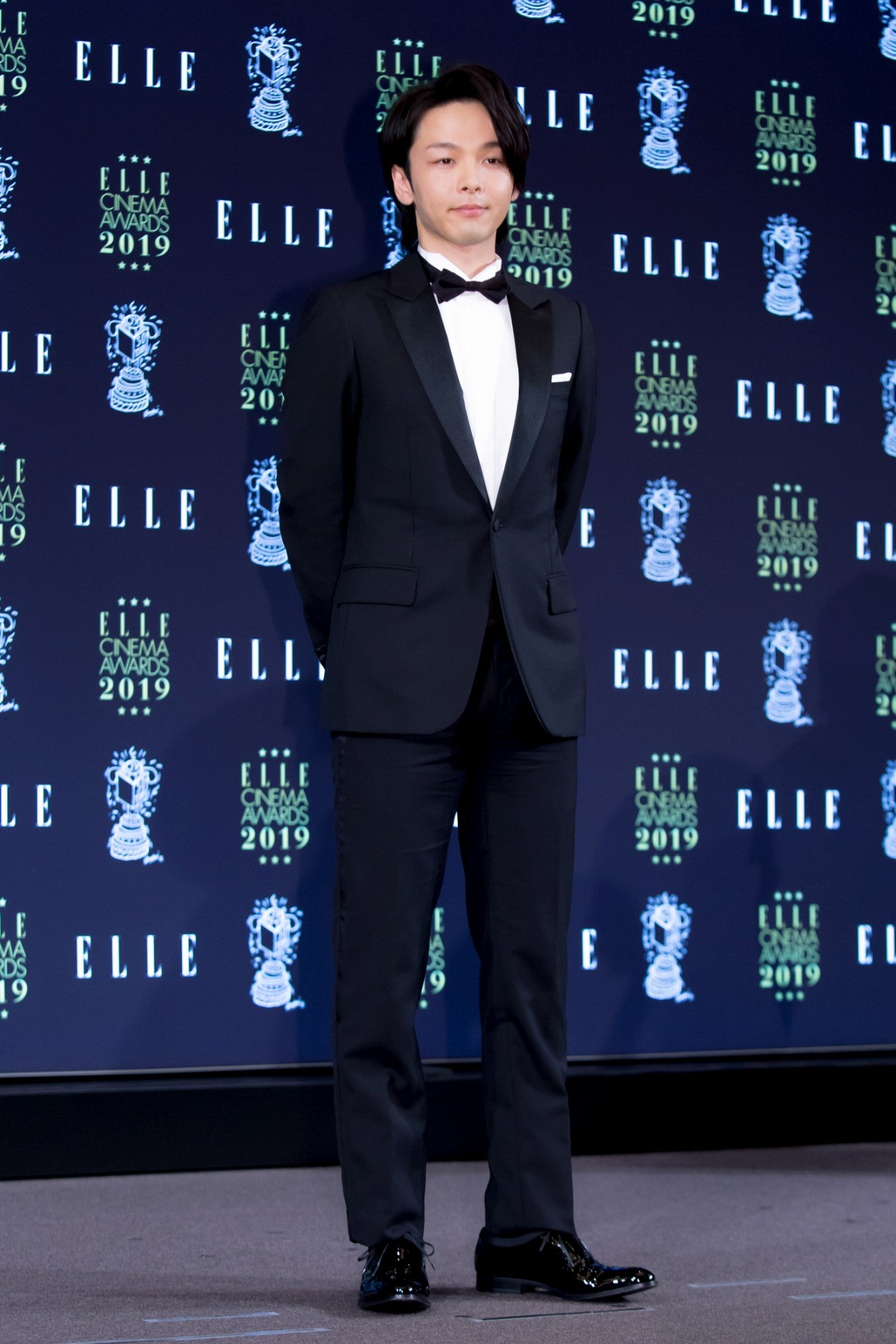 中村倫也、佐久間由衣に「僕、竹馬に乗ってもそんなにスタイリッシュにならない」