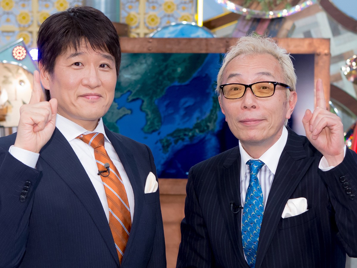 『ポツンと一軒家』囲み取材に登場した(左から)林修、所ジョージ