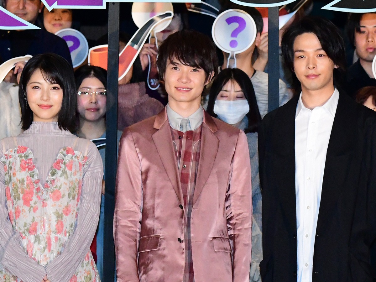 浜辺美波、お風呂の“途中”で起きた大事件を告白「腰から転んで…」 