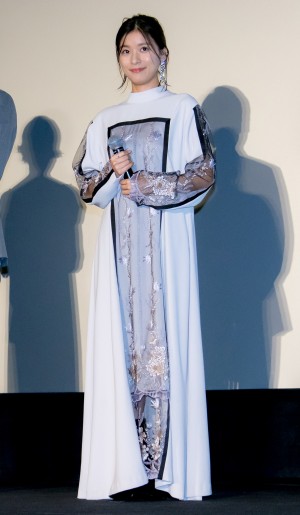 映画『ぼくらの7日間戦争』初日舞台あいさつに登場した芳根京子