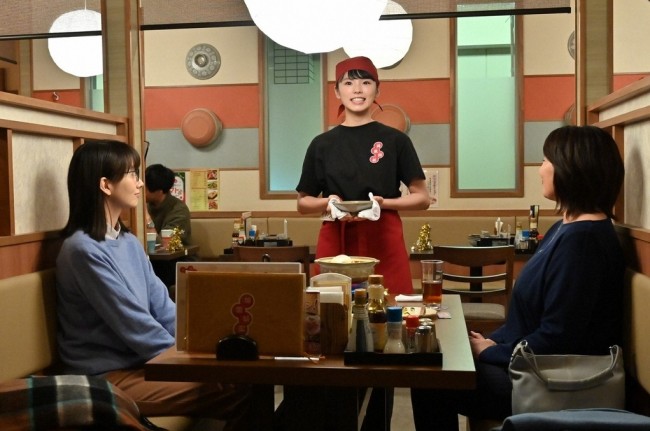 『G線上のあなたと私』最終回 波瑠＆中川大志の“エレベーターキス”に大反響 ／2019年12月18日 写真