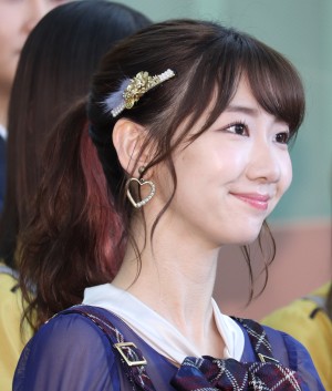 『第61回輝く！日本レコード大賞』記者会見に登場したAKB48・柏木由紀