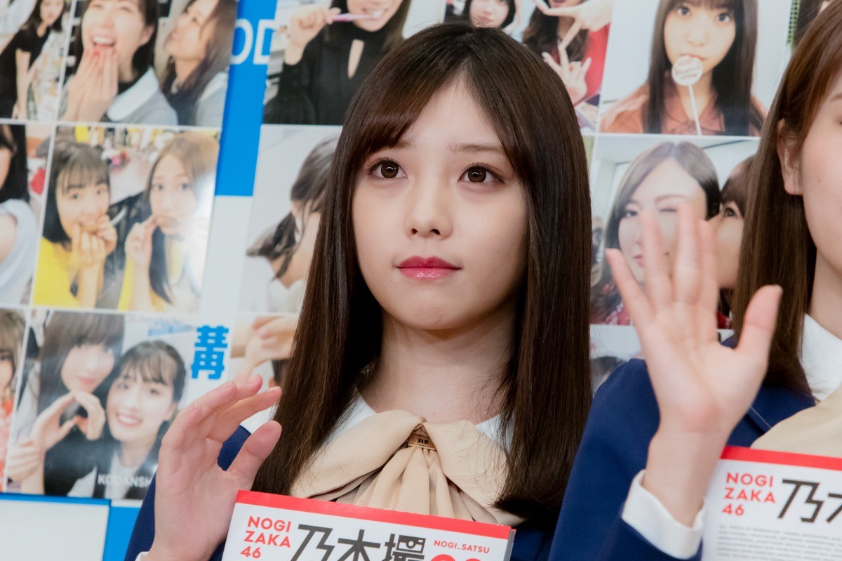 乃木坂46・白石麻衣、秋元真夏は「プロっぽい」 写真を絶賛